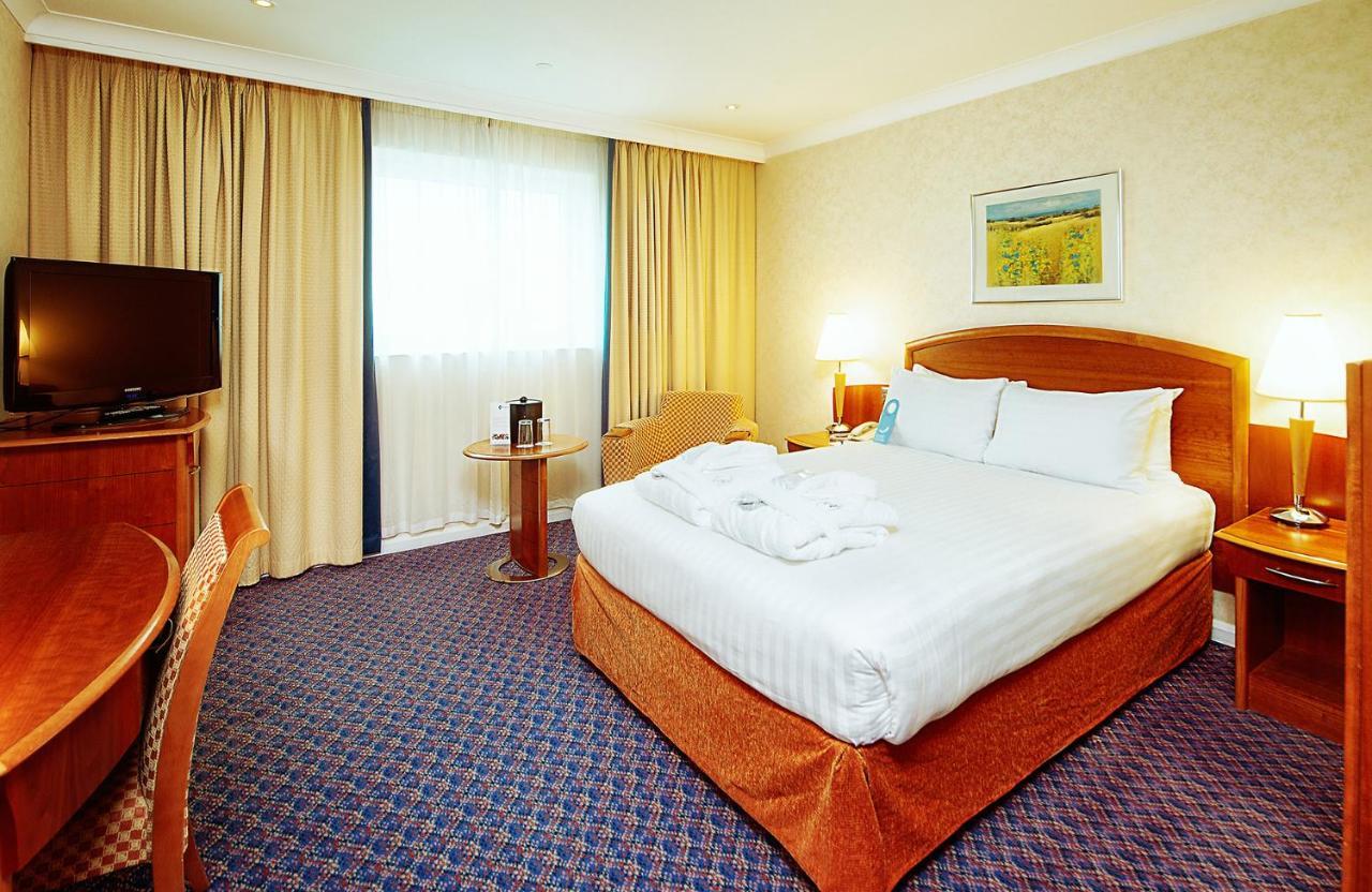Arora Hotel Gatwick/Crawley Exteriör bild